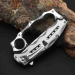 Factory direct selling boxing gloves folding knife stainless steel outdoor folding knife multifunctional camping knife folding knife self-defense boxing knife - Image 2